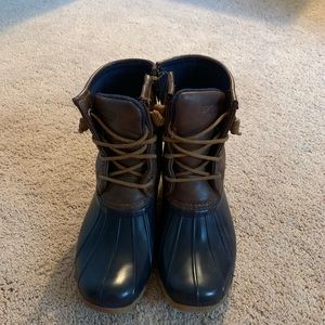 Sperry rain boots. US size 5